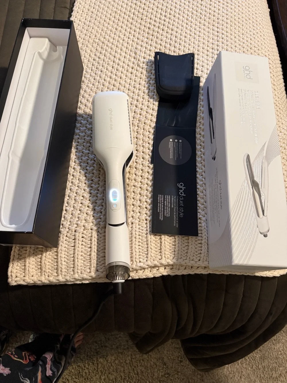 GHD Duet Style 2‑in‑1 Hot Air Styler –Professional Performance | Excellent Cond - Picture 1 of 6